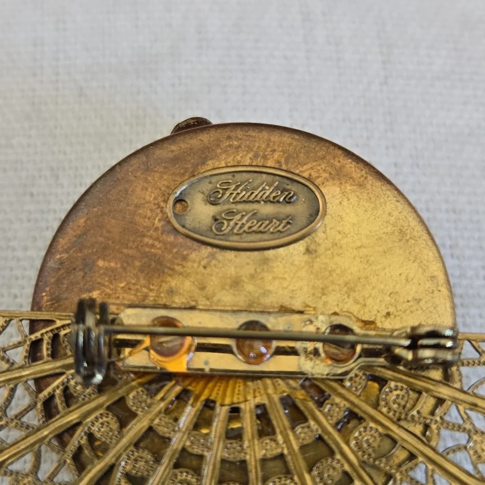 Hidden Heart Friends Forever Brooch